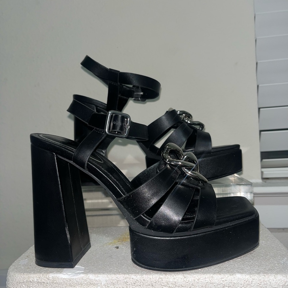 Zara Black Platform Heels with Buckle Detail